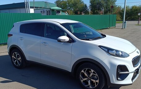 KIA Sportage IV рестайлинг, 2020 год, 2 200 000 рублей, 2 фотография