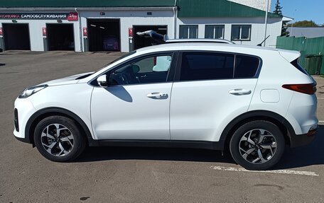 KIA Sportage IV рестайлинг, 2020 год, 2 200 000 рублей, 4 фотография