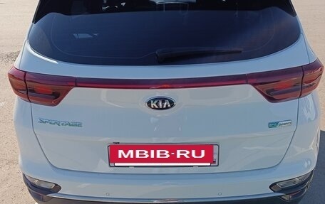KIA Sportage IV рестайлинг, 2020 год, 2 200 000 рублей, 3 фотография
