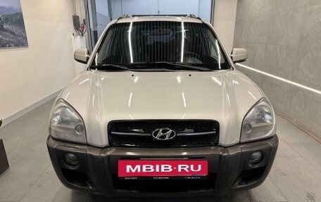 Hyundai Tucson III, 2006 год, 699 000 рублей, 2 фотография