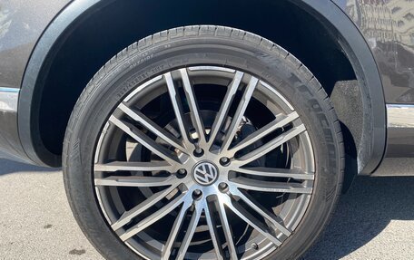 Volkswagen Touareg III, 2015 год, 2 867 000 рублей, 10 фотография