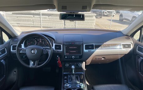 Volkswagen Touareg III, 2015 год, 2 867 000 рублей, 13 фотография