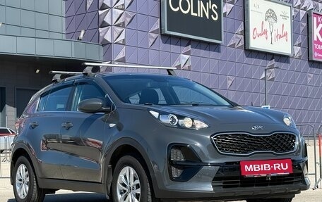 KIA Sportage IV рестайлинг, 2018 год, 1 997 000 рублей, 2 фотография