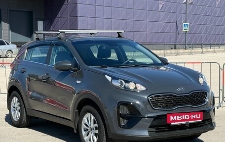 KIA Sportage IV рестайлинг, 2018 год, 1 997 000 рублей, 3 фотография