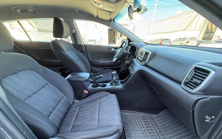 KIA Sportage IV рестайлинг, 2018 год, 1 997 000 рублей, 34 фотография