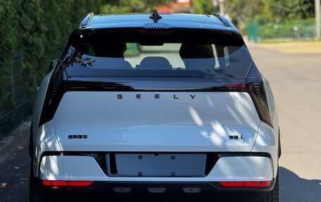 Geely Atlas, 2025 год, 2 920 000 рублей, 4 фотография