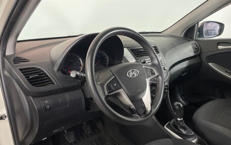 Hyundai Solaris II рестайлинг, 2015 год, 711 000 рублей, 9 фотография