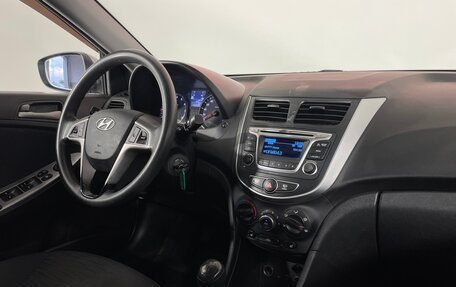 Hyundai Solaris II рестайлинг, 2015 год, 711 000 рублей, 14 фотография