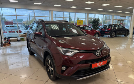 Toyota RAV4, 2017 год, 2 490 000 рублей, 2 фотография