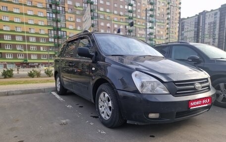 KIA Carnival III, 2006 год, 850 000 рублей, 1 фотография
