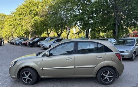 KIA Rio II, 2010 год, 650 000 рублей, 1 фотография