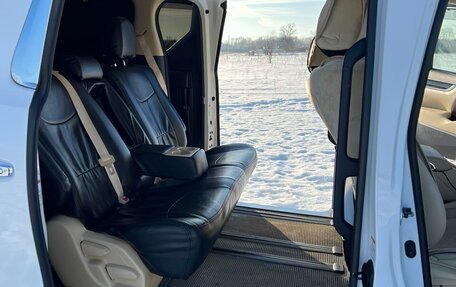 Toyota Vellfire II, 2020 год, 3 300 000 рублей, 11 фотография