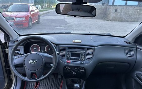 KIA Rio II, 2010 год, 650 000 рублей, 5 фотография