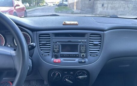 KIA Rio II, 2010 год, 650 000 рублей, 7 фотография