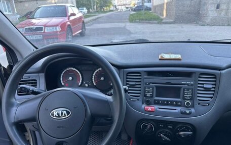 KIA Rio II, 2010 год, 650 000 рублей, 6 фотография