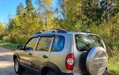 Chevrolet Niva I рестайлинг, 2016 год, 535 000 рублей, 7 фотография