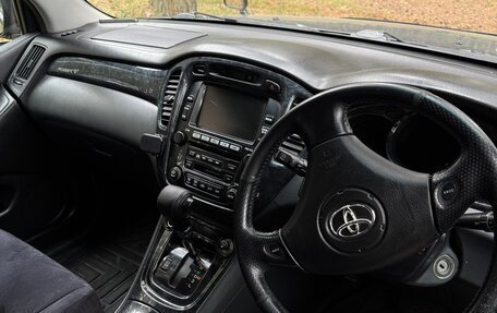 Toyota Kluger I, 2002 год, 1 470 000 рублей, 9 фотография