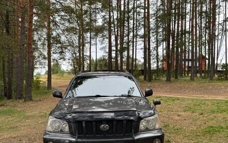 Toyota Kluger I, 2002 год, 1 470 000 рублей, 2 фотография