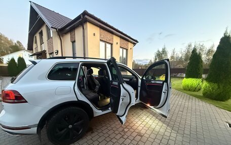 Volkswagen Touareg III, 2018 год, 3 850 000 рублей, 1 фотография