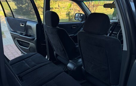 Toyota Kluger I, 2002 год, 1 470 000 рублей, 17 фотография