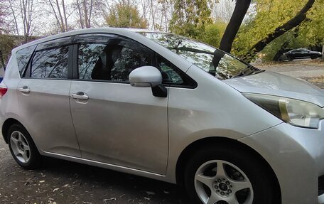 Toyota Ractis II, 2011 год, 690 000 рублей, 4 фотография