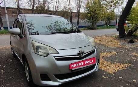 Toyota Ractis II, 2011 год, 690 000 рублей, 3 фотография