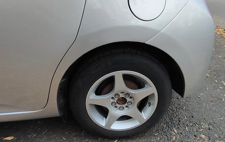 Toyota Ractis II, 2011 год, 690 000 рублей, 15 фотография