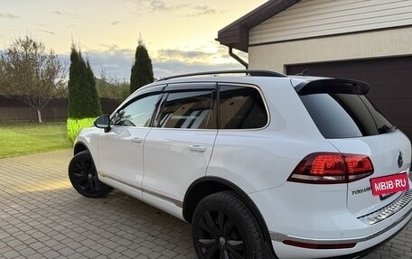 Volkswagen Touareg III, 2018 год, 3 850 000 рублей, 2 фотография