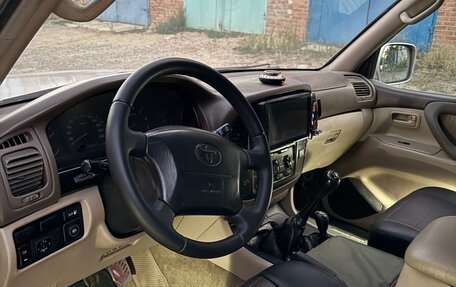 Toyota Land Cruiser 100 рестайлинг 2, 1998 год, 1 380 000 рублей, 4 фотография