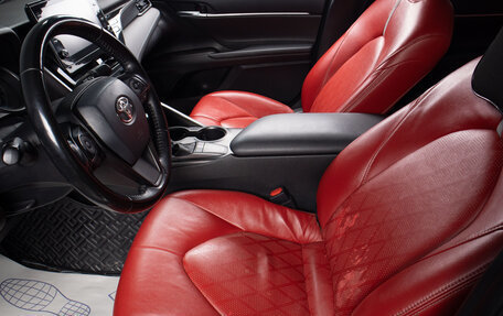 Toyota Camry, 2022 год, 2 399 000 рублей, 18 фотография