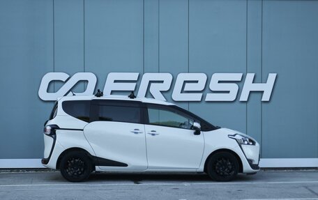 Toyota Sienta II, 2018 год, 1 799 000 рублей, 5 фотография
