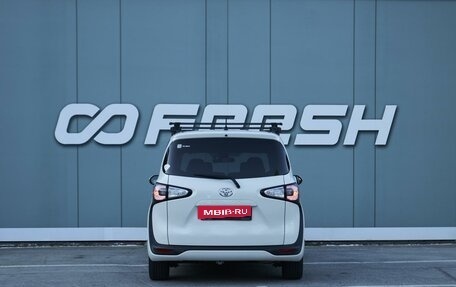 Toyota Sienta II, 2018 год, 1 799 000 рублей, 4 фотография
