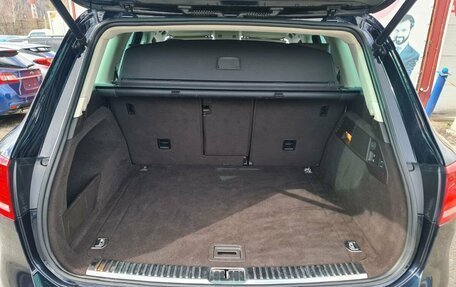Volkswagen Touareg III, 2015 год, 2 800 000 рублей, 11 фотография