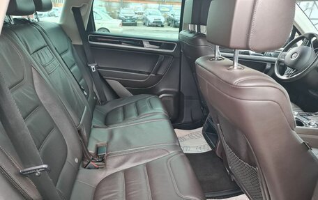 Volkswagen Touareg III, 2015 год, 2 800 000 рублей, 14 фотография