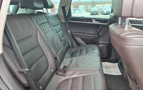 Volkswagen Touareg III, 2015 год, 2 800 000 рублей, 15 фотография