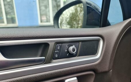 Volkswagen Touareg III, 2015 год, 2 800 000 рублей, 21 фотография