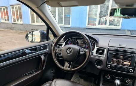 Volkswagen Touareg III, 2015 год, 2 800 000 рублей, 31 фотография