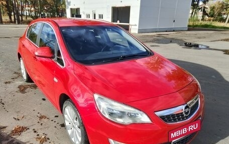 Opel Astra J, 2012 год, 560 000 рублей, 3 фотография