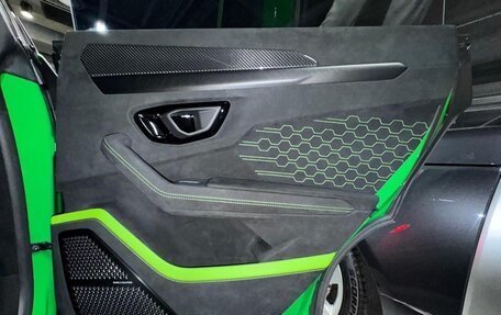 Lamborghini Urus I, 2024 год, 33 500 000 рублей, 10 фотография