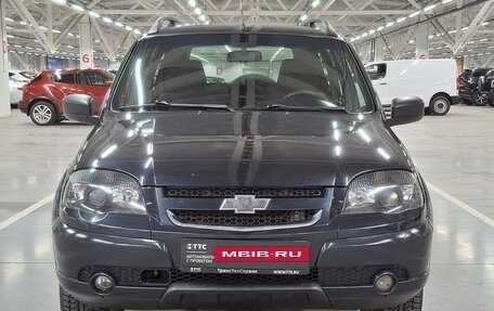 Chevrolet Niva I рестайлинг, 2017 год, 680 000 рублей, 2 фотография