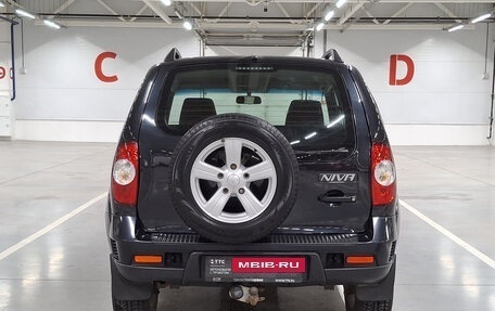 Chevrolet Niva I рестайлинг, 2017 год, 680 000 рублей, 7 фотография