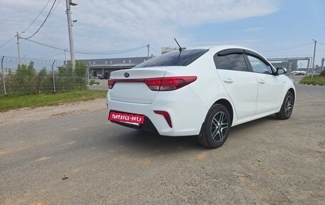 KIA Rio IV, 2018 год, 1 350 000 рублей, 3 фотография