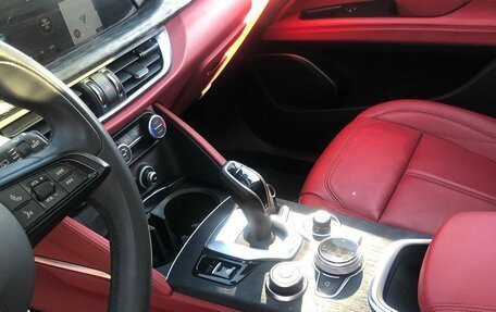 Alfa Romeo Stelvio, 2020 год, 2 900 000 рублей, 31 фотография