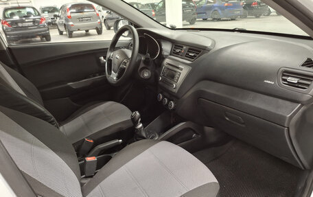 KIA Rio III рестайлинг, 2015 год, 760 000 рублей, 11 фотография