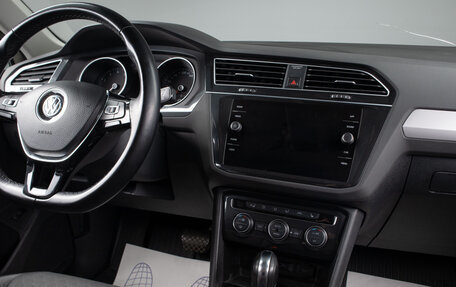 Volkswagen Tiguan II, 2020 год, 2 649 000 рублей, 7 фотография