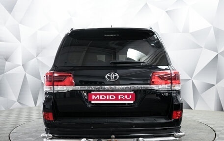 Toyota Land Cruiser 200, 2018 год, 5 995 000 рублей, 4 фотография