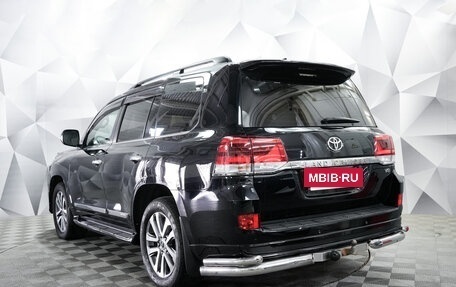 Toyota Land Cruiser 200, 2018 год, 5 995 000 рублей, 3 фотография