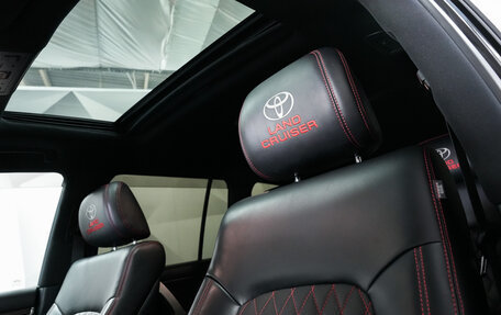 Toyota Land Cruiser 200, 2018 год, 5 995 000 рублей, 11 фотография