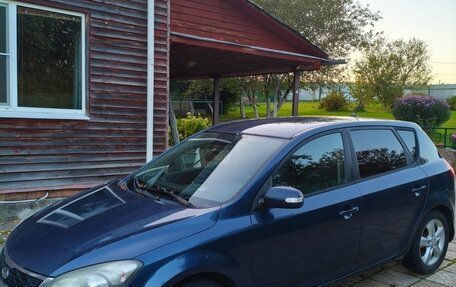 KIA cee'd I рестайлинг, 2011 год, 650 000 рублей, 2 фотография