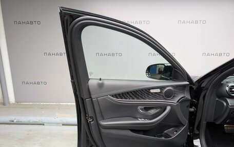 Mercedes-Benz E-Класс, 2019 год, 3 957 000 рублей, 8 фотография